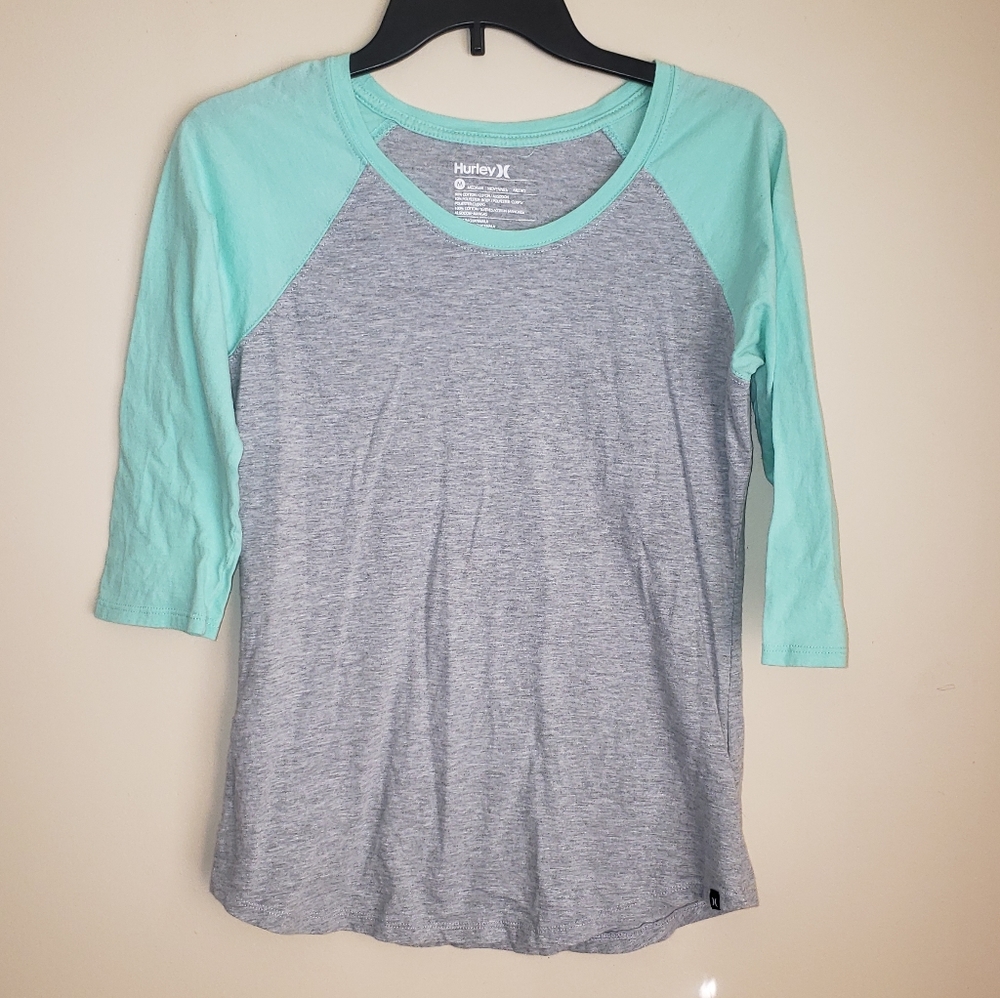 Hurley 3/4 sleeve shirt
